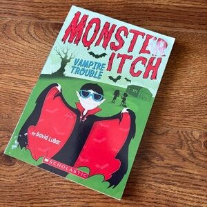 Monster Itch: Vampire Trouble By David Lubar paperback Book